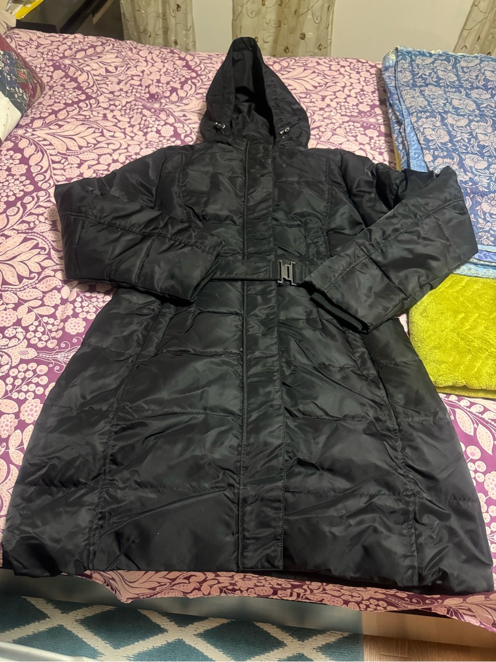 Roots Black Hooded Belted Puffer Coat